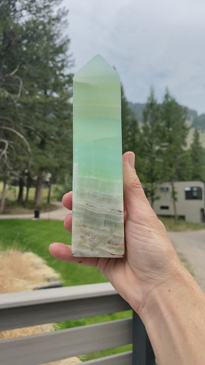 Pistachio Calcite Tower - 109