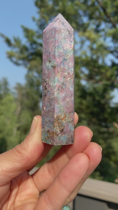 Ruby Kyanite Tower - 33C